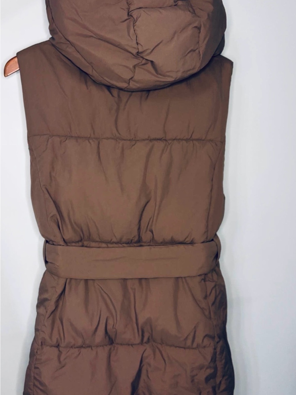 GAP Duvet Taupe Belted Hooded Puffer Vest - Picture 3 of 4